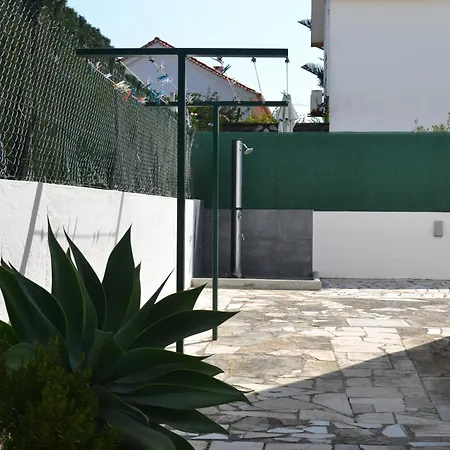 Jango Place -
